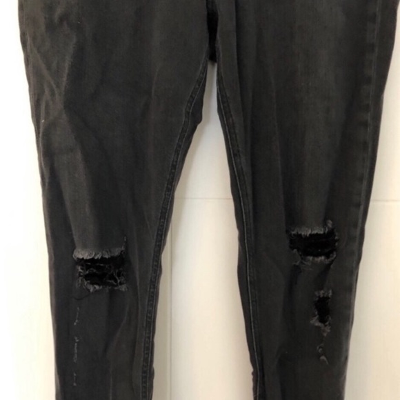 RAG AND BONE DISTRESSED BLACK SKINNY DENIM - Picture 2 of 7